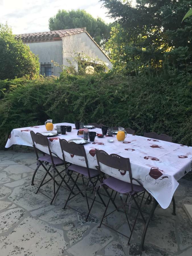 Bed and Breakfast Le Jardin de la cité Carcassonne Esterno foto